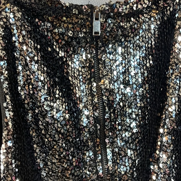 Sequins highneck top - Picture 4 of 4